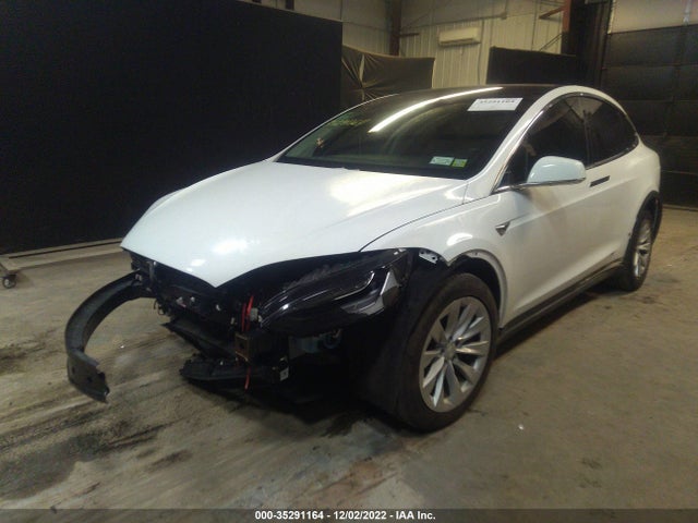 Tesla Model X 70d/90d/75d/60d 2016 5YJXCDE23GF026210 Image 2