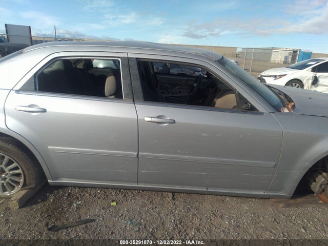 2005 CHRYSLER 300 300 VIN: 2C3JA43R35H658423