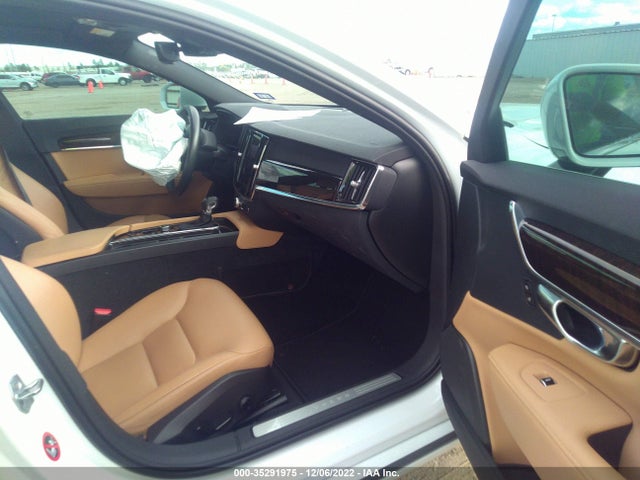 2018 Volvo S90, VIN: LVY982MK8JP035717