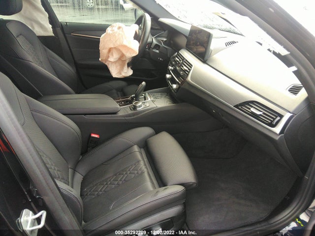 BMW 540 2022 аукцион фото