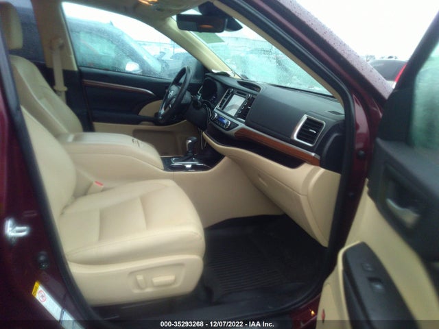 2018 Toyota Highlander, VIN: 5TDDGRFH7JS045787