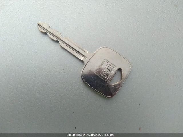 2006 SCION XB VIN: JTLKT324864112259