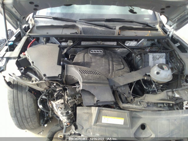 WA1BNAFY8K2053933 Audi Q5 Premium Plus