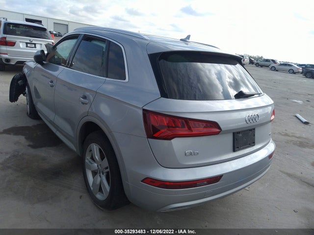 WA1BNAFY8K2053933 Audi Q5 Premium Plus