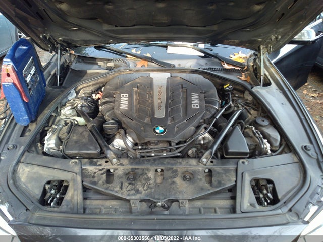BMW 5 Series 550i Xdrive 2015 WBAKP9C57FD979983 Image 10