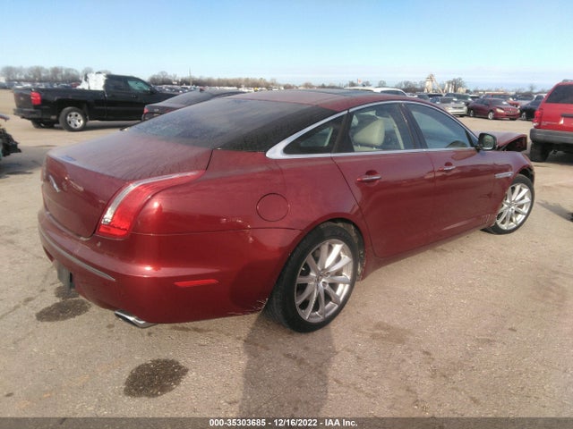 SAJWA1CB3CLV33135 Jaguar XJ