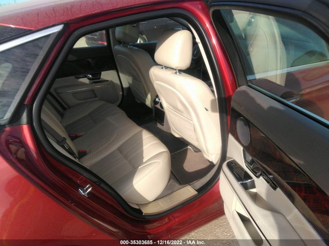 SAJWA1CB3CLV33135 Jaguar XJ