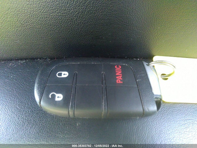 3C4NJDBB1KT828475 Jeep Compass Latitude