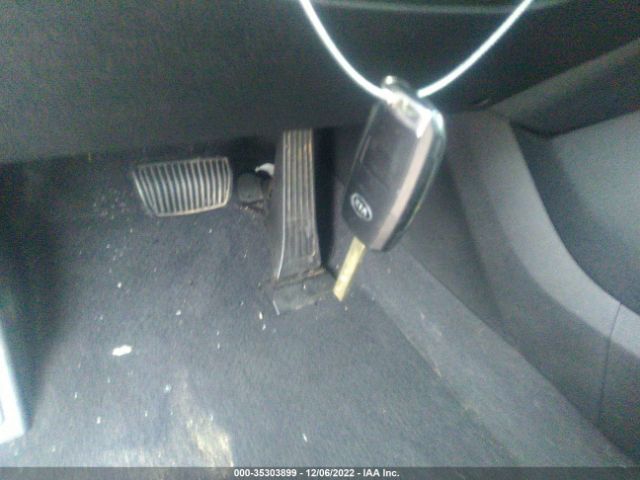 5XYPGDA50KG569388 KIA Sorento Lx V6