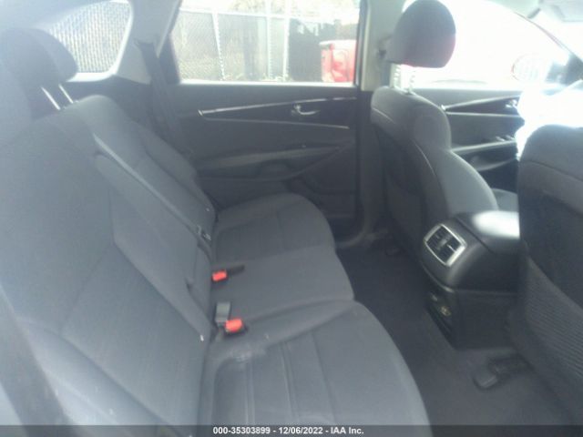 5XYPGDA50KG569388 KIA Sorento Lx V6