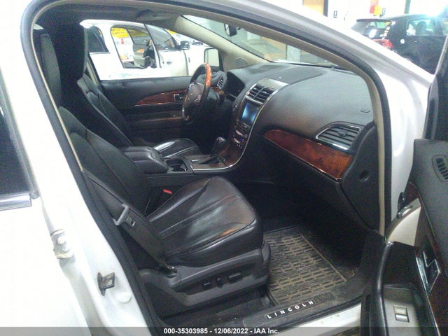 Lincoln MKX 2011 2LMDJ8JK0BBJ00372 Image 5