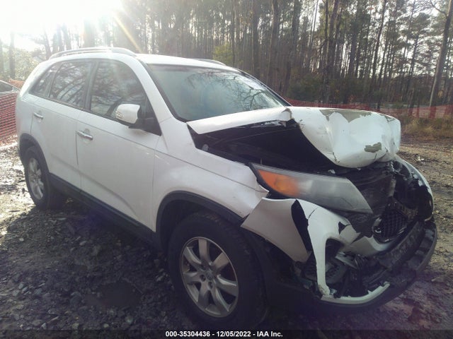 2013 KIA SORENTO LX VIN: 5XYKT3A60DG392885
