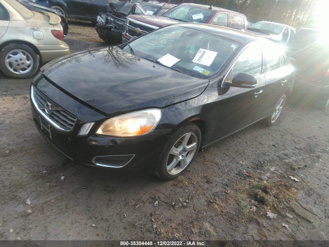 Volvo S60 2013 YV1612FS0D2227270 Image 2