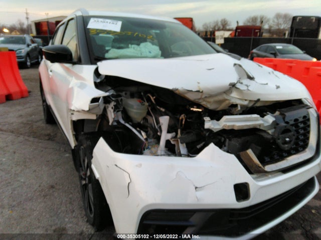 2019 NISSAN KICKS SR VIN: 3N1CP5CU2KL520200