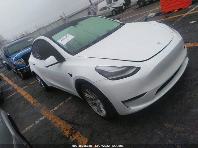 2020 Tesla Model Y, VIN: 5YJYGDEE6LF047579