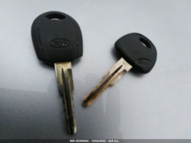 KNADE123X66032456 KIA Rio