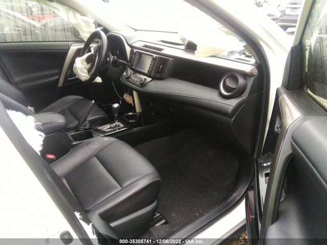 2018 Toyota RAV4, VIN: JTMYFREV2JJ749193