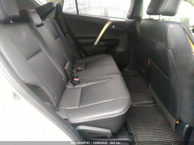 2018 Toyota RAV4, VIN: JTMYFREV2JJ749193