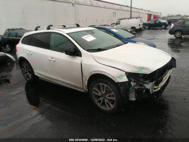 2016 Volvo V60, VIN: YV4612HK7G1018277