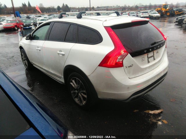 2016 Volvo V60, VIN: YV4612HK7G1018277