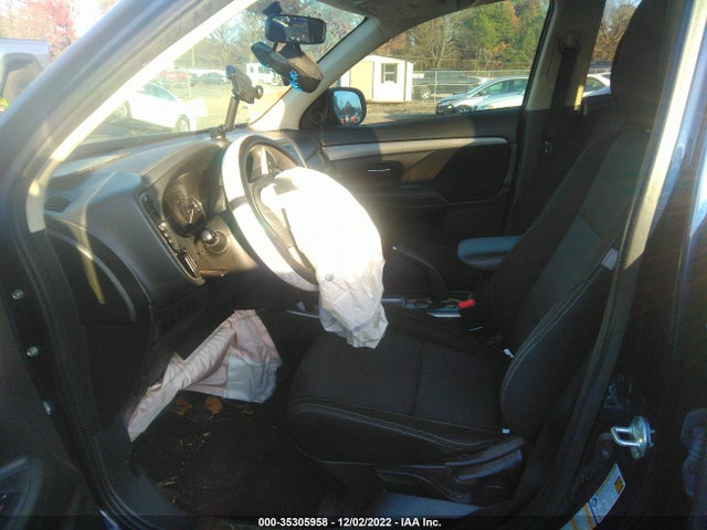 JA4AD2A31JZ013666 Mitsubishi Outlander Es