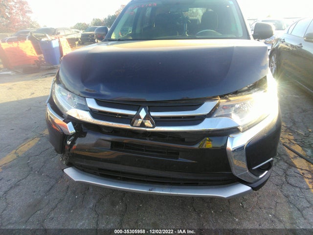JA4AD2A31JZ013666 Mitsubishi Outlander Es
