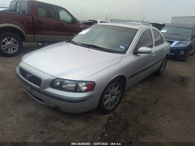 Volvo S60 2004 YV1RS61T342418313 Image 2