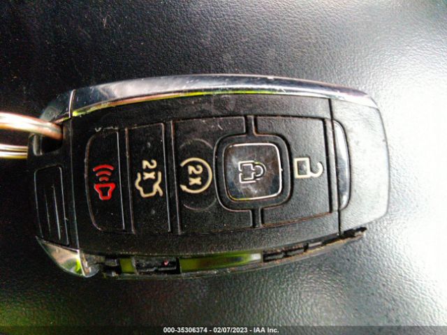 5LMCJ3C97HUL57159 Lincoln Mkc Reserve