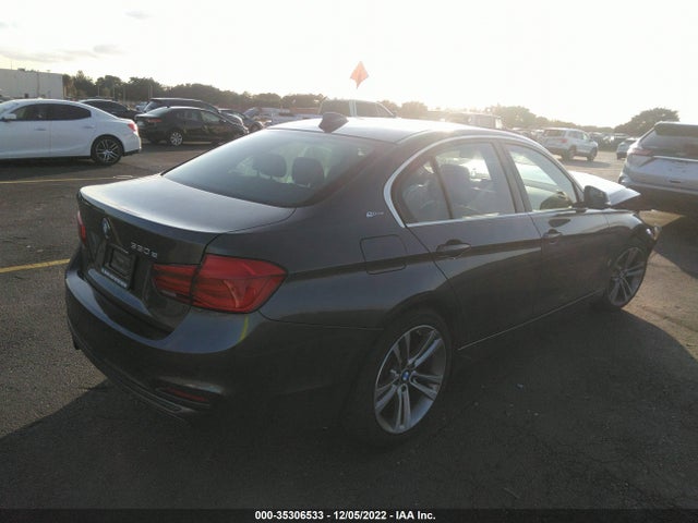 2017 BMW 3 Series, VIN: WBA8E1C33HA029138