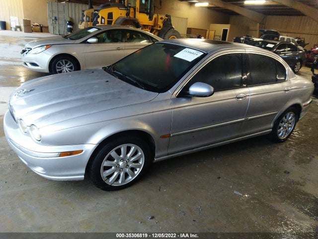 Jaguar X-Type 2003 SAJEA51D83XC88089 Image 2