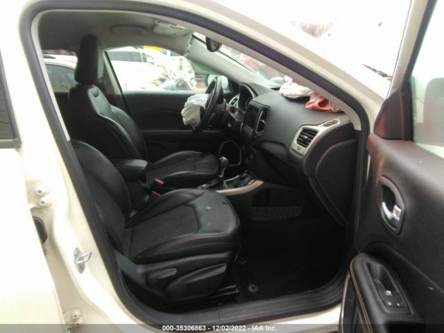 3C4NJDBB2JT207034 Jeep Compass Latitude