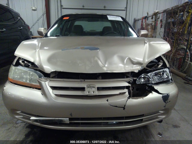 2000 HONDA ACCORD SDN EX W/LEATHER VIN: 1HGCG1656YA078663
