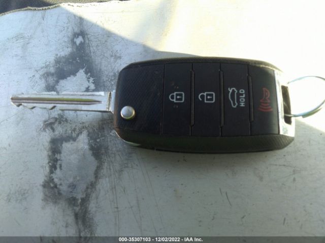 3KPFK4A71JE221039 KIA FORTE LX