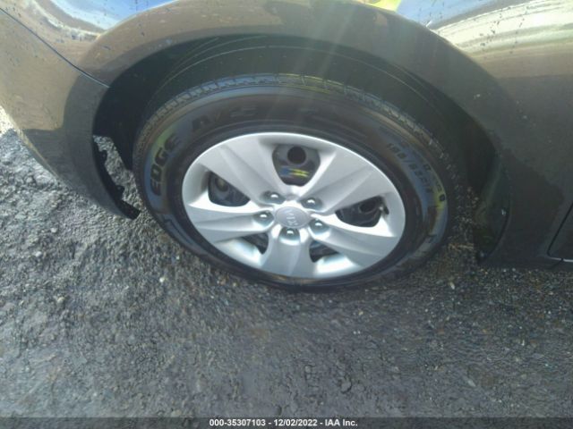 3KPFK4A71JE221039 KIA FORTE LX