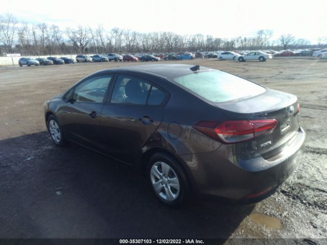 3KPFK4A71JE221039 KIA FORTE LX