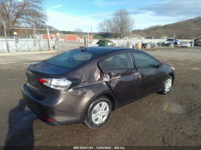 3KPFK4A71JE221039 KIA FORTE LX
