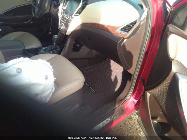 2017 Hyundai Santa Fe, VIN: KM8SR4HF7HU200095