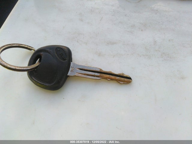 Hyundai ELANTRA SE 2017 5NPD74LF3HH101634 Image 3