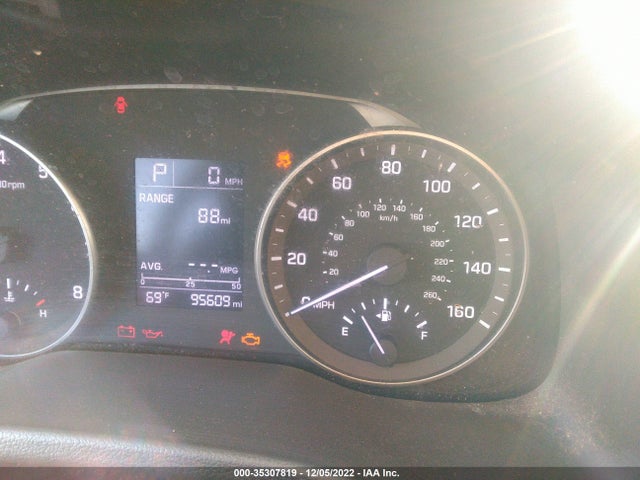 Hyundai ELANTRA SE 2017 5NPD74LF3HH101634 Image 9