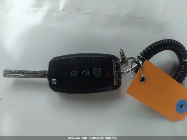 2016 Kia Soul, VIN: KNDJN2A22G7379912