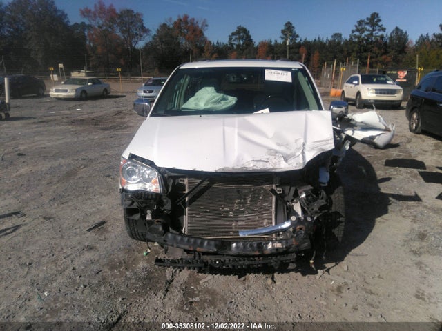 2C4RC1GG9GR191523 Chrysler Town & Country Limited Platinum
