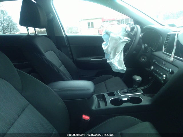 2020 KIA SPORTAGE LX VIN: KNDPMCAC5L7670782