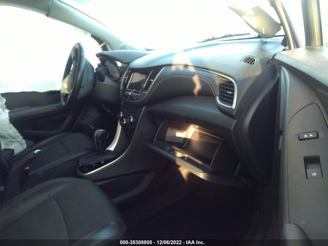 2018 Chevrolet Trax, VIN: KL7CJLSB2JB717657
