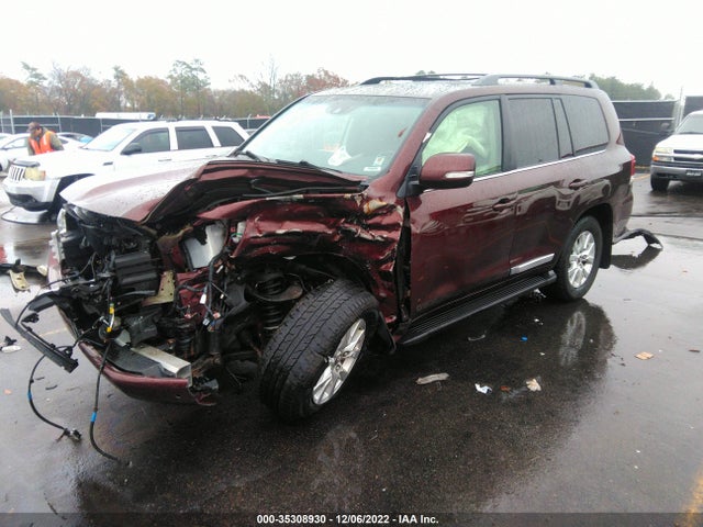 2016 Toyota Land Cruiser, VIN: JTMCY7AJ7G4038009