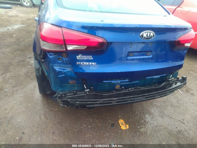 2018 Kia Forte, VIN: 3KPFL4A77JE241972