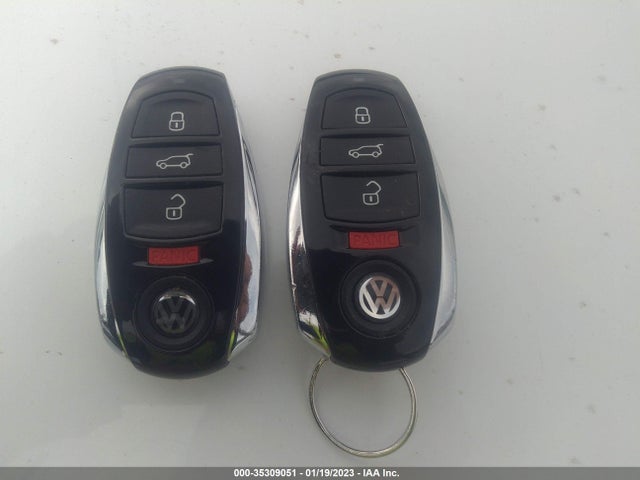 2015 Volkswagen Touareg, VIN: WVGEP9BP6FD007595