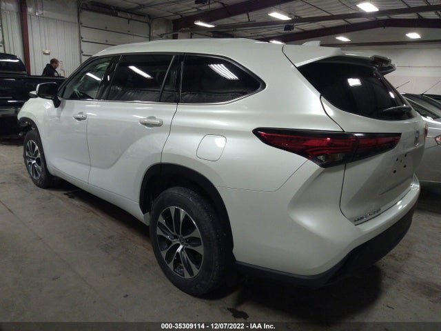 2022 Toyota Highlander, VIN: 5TDHZRBH0NS225880