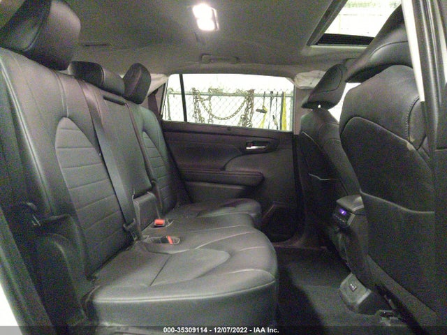 2022 Toyota Highlander, VIN: 5TDHZRBH0NS225880
