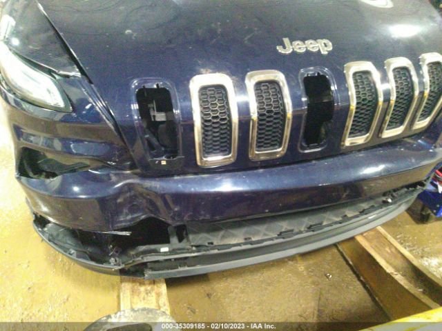 1C4PJMCB4FW725669 Jeep Cherokee Latitude