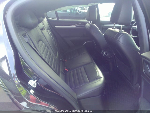 ZASFAKNN2J7B74689 Alfa Romeo Stelvio Ti Sport